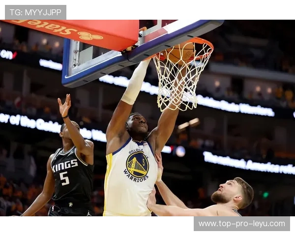 扬尼斯突破制造多次挡拆拉开空间 提升球队关键时刻效率