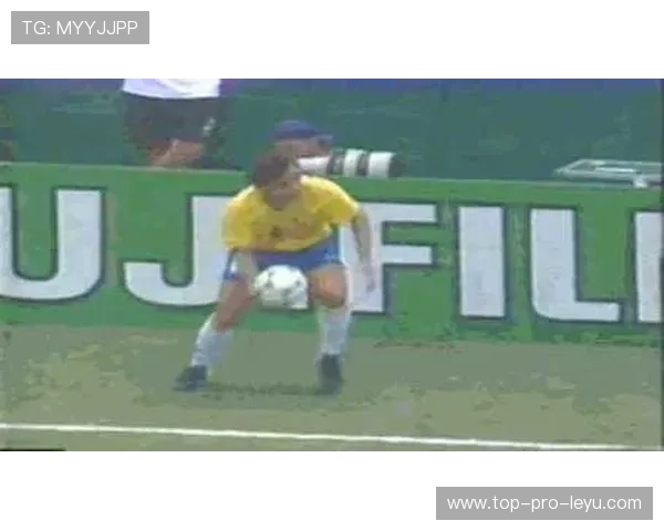 回传规则详解：门将何时能用手接队友回传球？