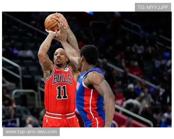 德罗赞利用高效中距离单打拉开与库里投射效率差距