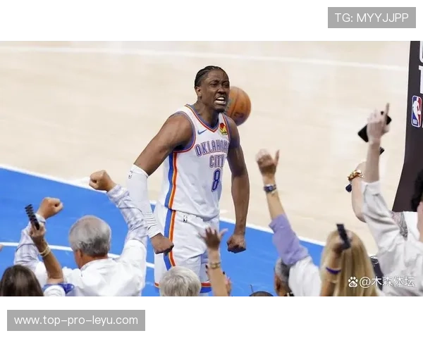 杰伦·威廉姆斯篮下强攻效率显著提升，拉开与同位置锋线的差距